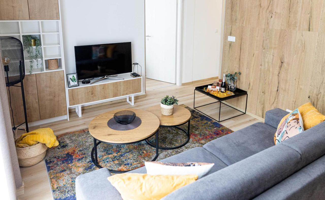 Kubinska, Hillside Apartment