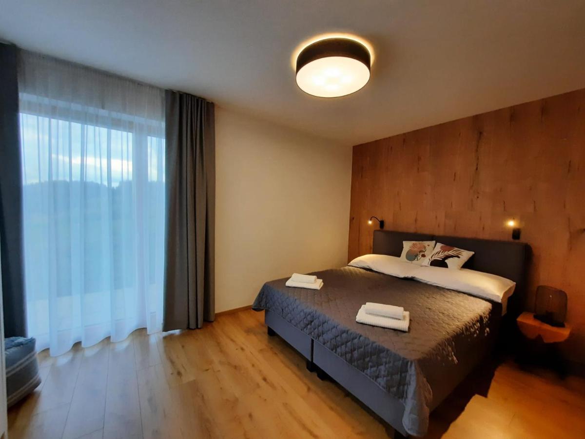 Kubinska, Hillside Apartment *